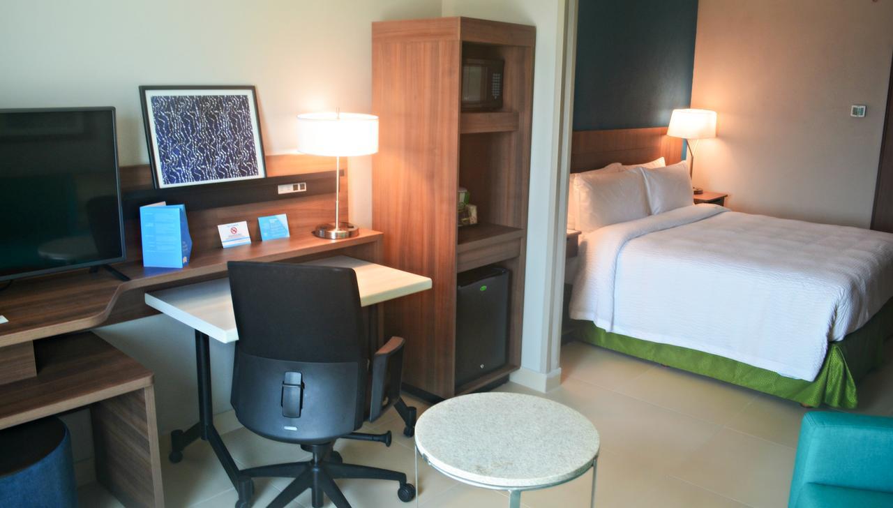 Fairfield Inn & Suites By Marriott Coatzacoalcos Bagian luar foto